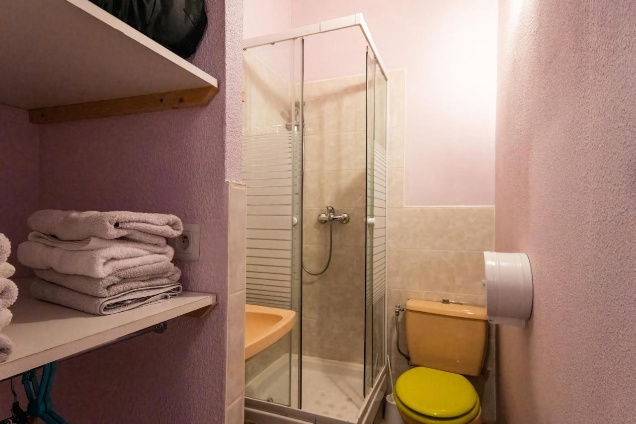 Hotel De La Gare Latresne المظهر الخارجي الصورة