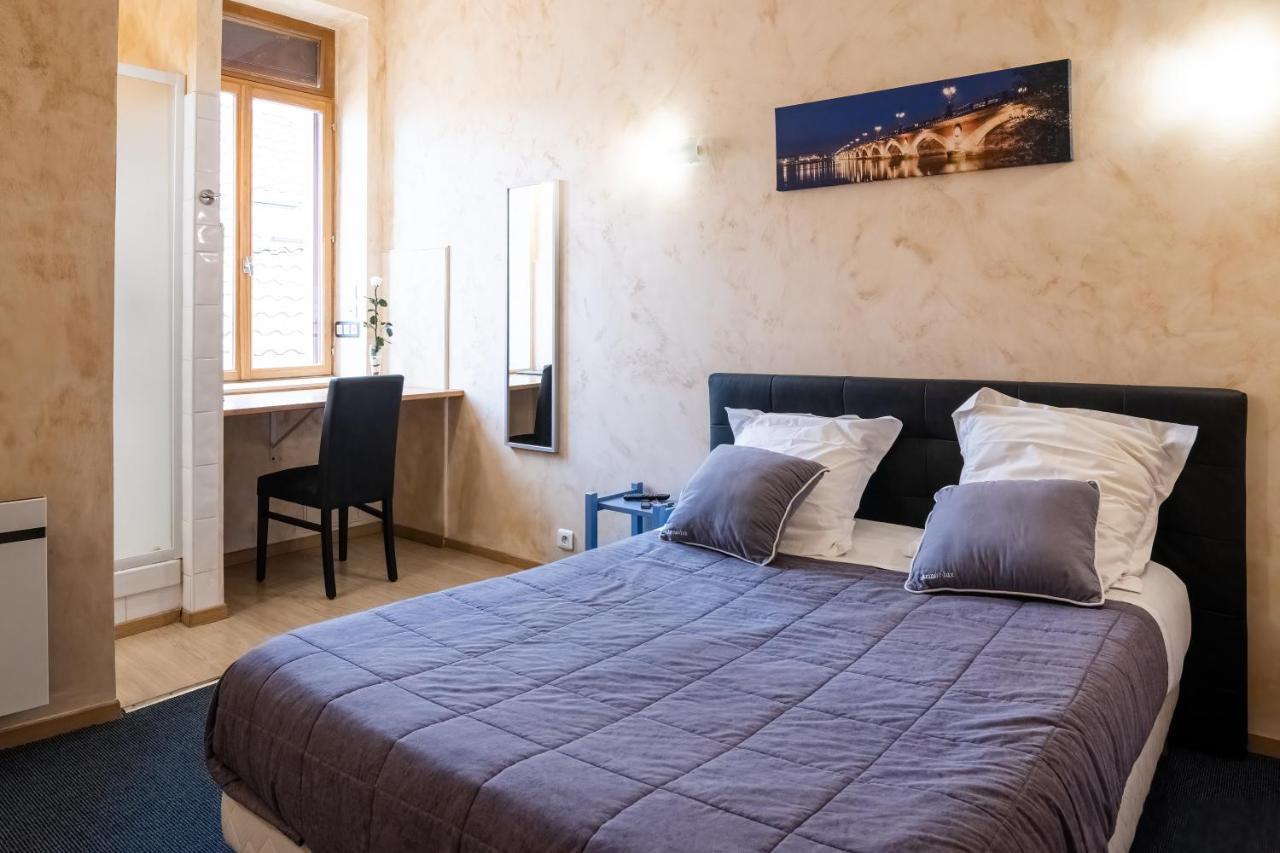 Hotel De La Gare Latresne المظهر الخارجي الصورة